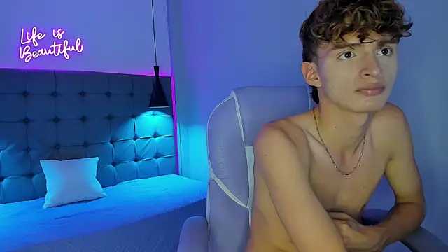 NicolasFerrer18 live sex cam