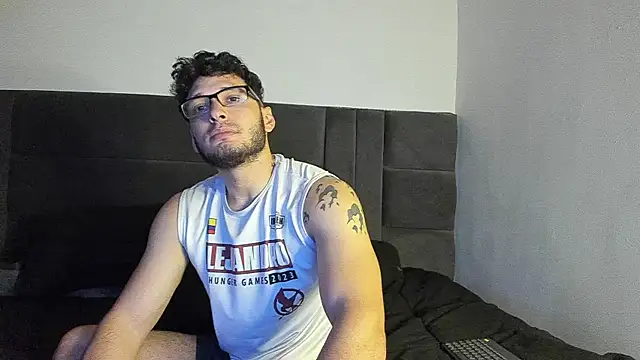 alejandro__2 live sex cam