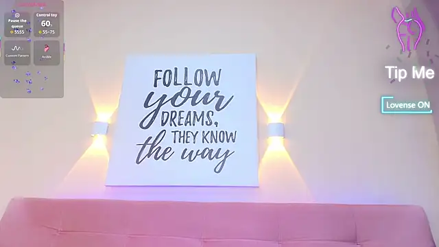 SunnyGilmoree live sex cam