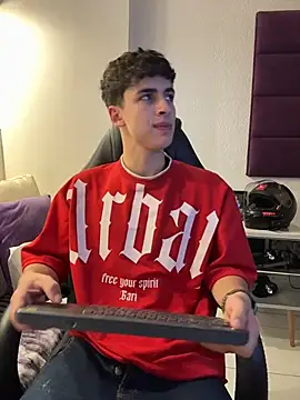 AdrianRinaldi live sex cam