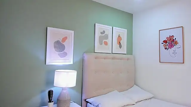 ApoloRicci live sex cam