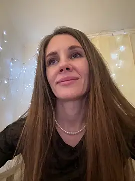 LucieMack live sex cam