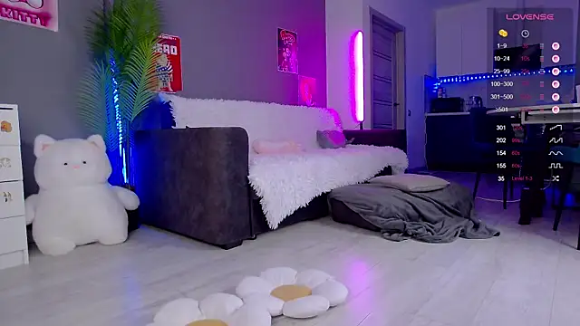 Sayluna live sex cam