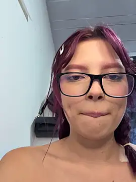 l0lita_sweet live sex cam