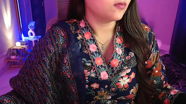 Mitikaa live sex cam