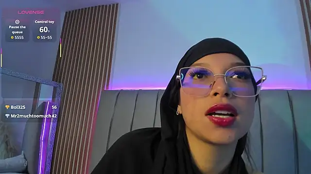 naishaa_ live sex cam