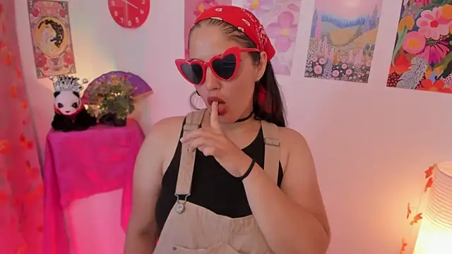 naharasoller live sex cam