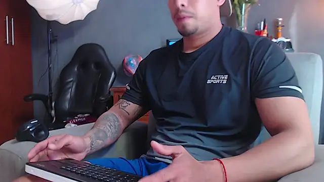 geirge_teacherxx live sex cam