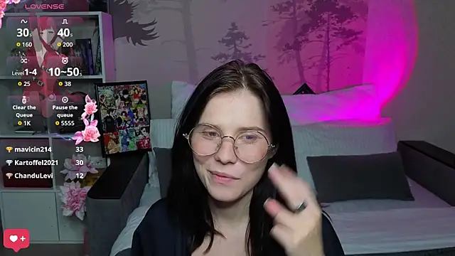 Mell_Hyees live sex cam