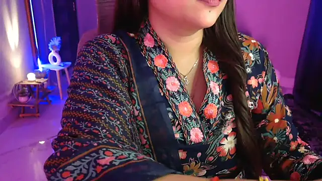 Mitikaa live sex cam