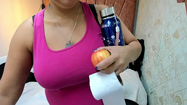 MarilynMiilf_ live sex cam