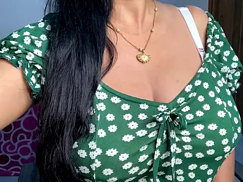 Aishwarya_05 live sex cam