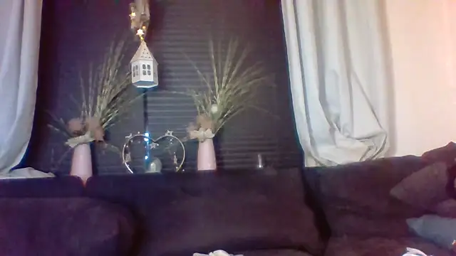 DevilsAngel13 live sex cam