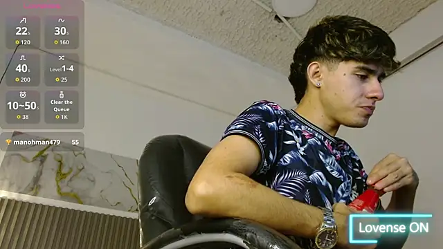 Dyla_n18 live sex cam