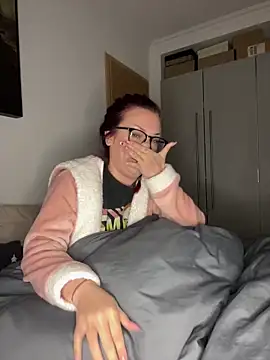 OliviaaFischer live sex cam