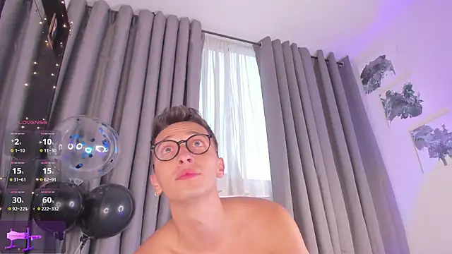 Thiago_jones live sex cam