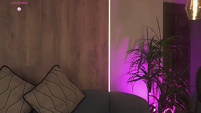 RoseFerrera live sex cam