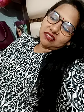 urvashi01224 live sex cam