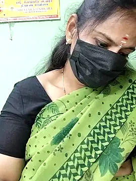 Queen-Neha live sex cam