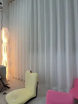 Selenaaaaa- live sex cam