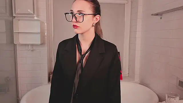 LeenaPuita live sex cam