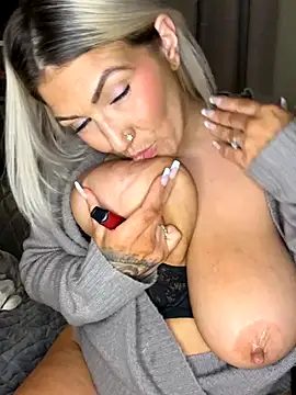 LittleMissEeve live sex cam