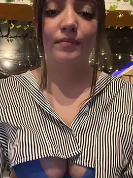 Juanita_Rojas live sex cam