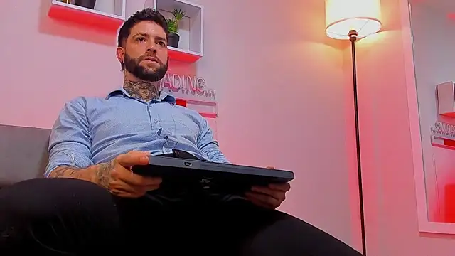 Supreme_Alpha live sex cam