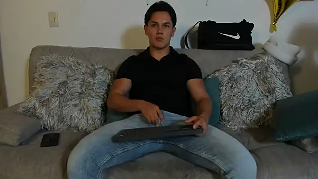 julian_wallace live sex cam