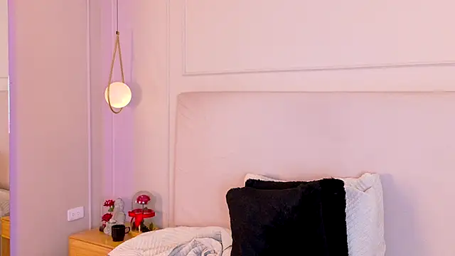 OlayaCooper live sex cam