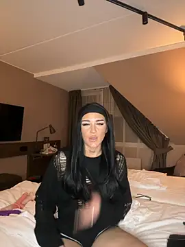 Gabbyys live sex cam