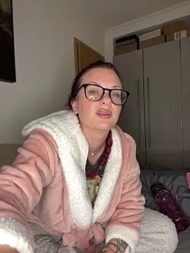 OliviaaFischer live sex cam