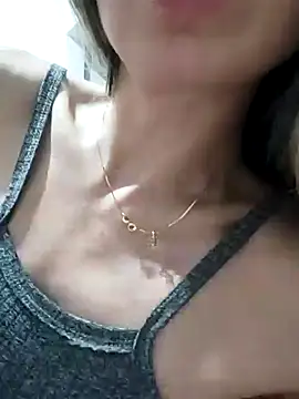 Melzinhasweet live sex cam