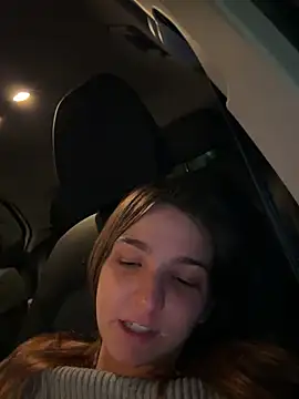 DoriDeluxe66 live sex cam