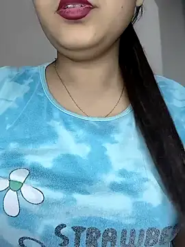 Shanaya_Hotty live sex cam