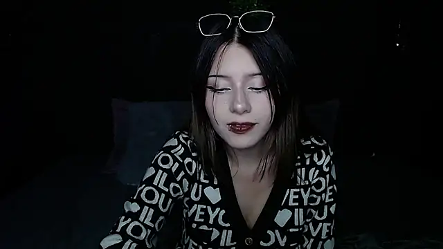 fyreandfox_ live sex cam