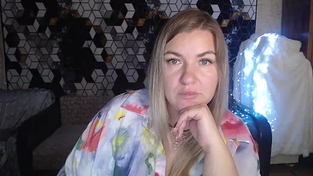 NikaSkylink live sex cam