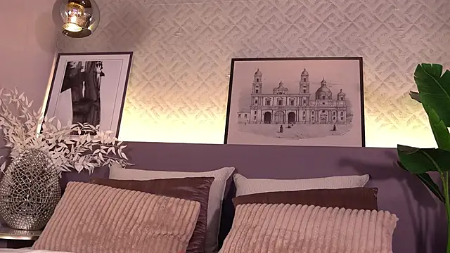 ElleDiane live sex cam