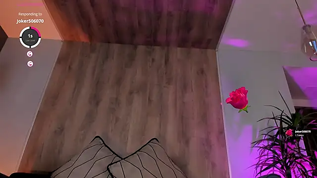 RoseFerrera live sex cam