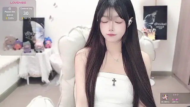 -EEBABY live sex cam