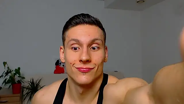 ZeinMiracles live sex cam