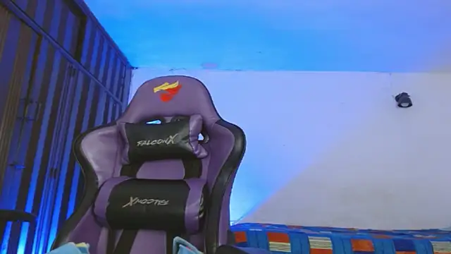 engielphoenis14 live sex cam