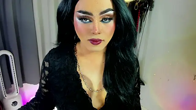 DominaAurumXXX live sex cam