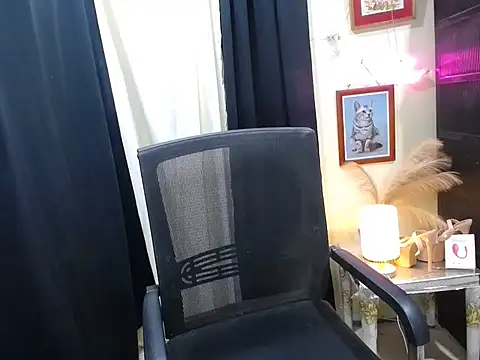 Kylaanne live sex cam