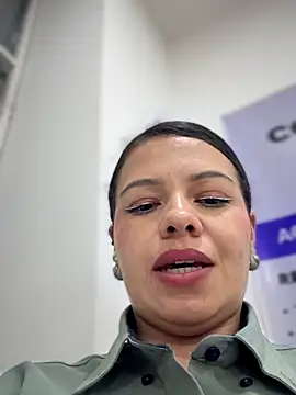 Ariana-07 live sex cam