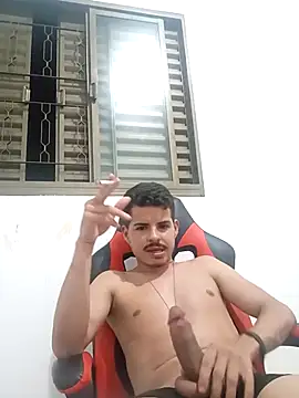 Caiomoretto live sex cam