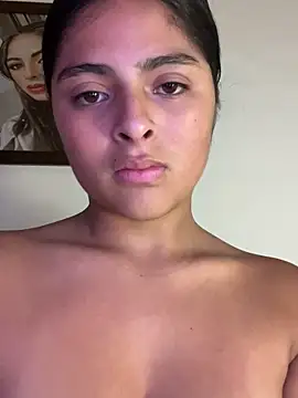 morenaQueen_ live sex cam