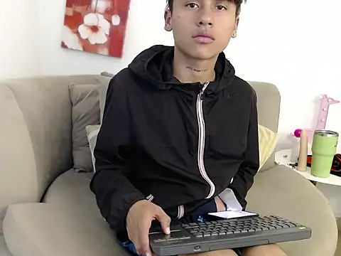 LianRoss live sex cam