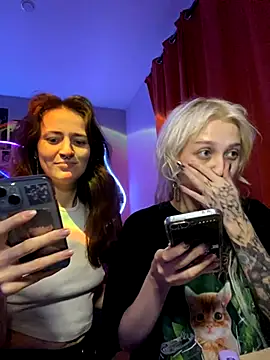 Dooubletroublee live sex cam