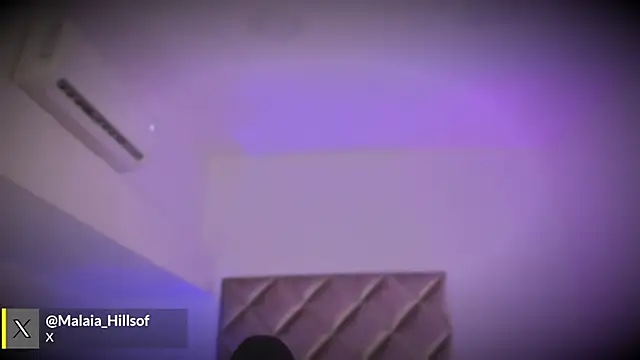 malaia_hills live sex cam